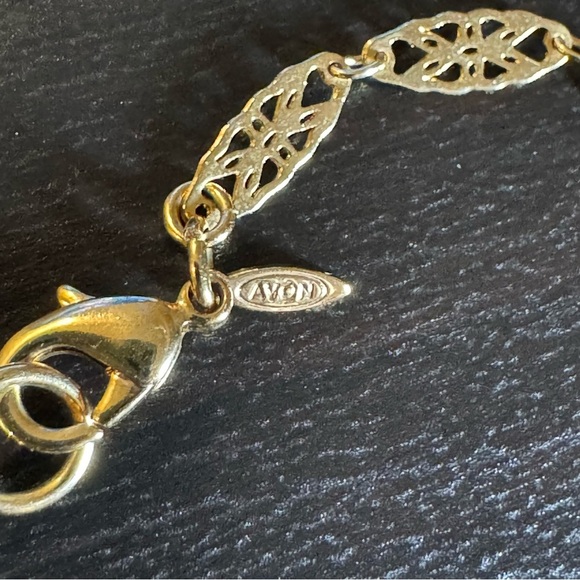 ✨2 for $30✨ Avon Station Necklace (Signed Vintage, Beaded, Gold Tone, Red) - Picture 17 of 17